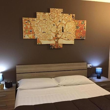 Hotel Ded 1 Parma Luaran gambar